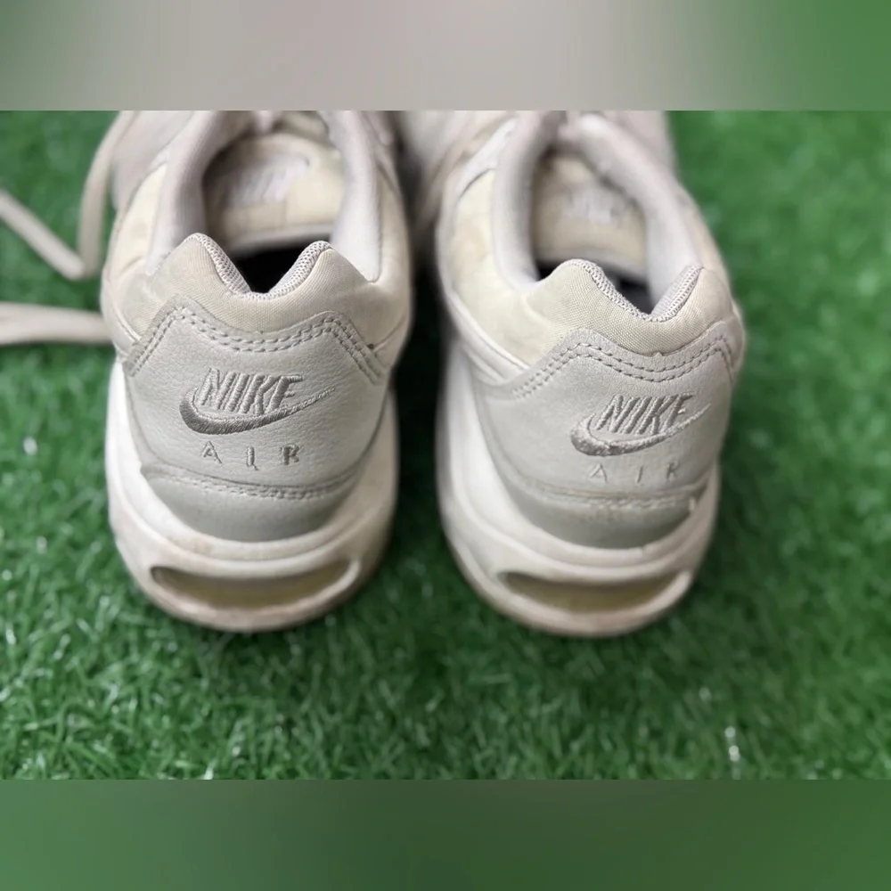Nike good preowned